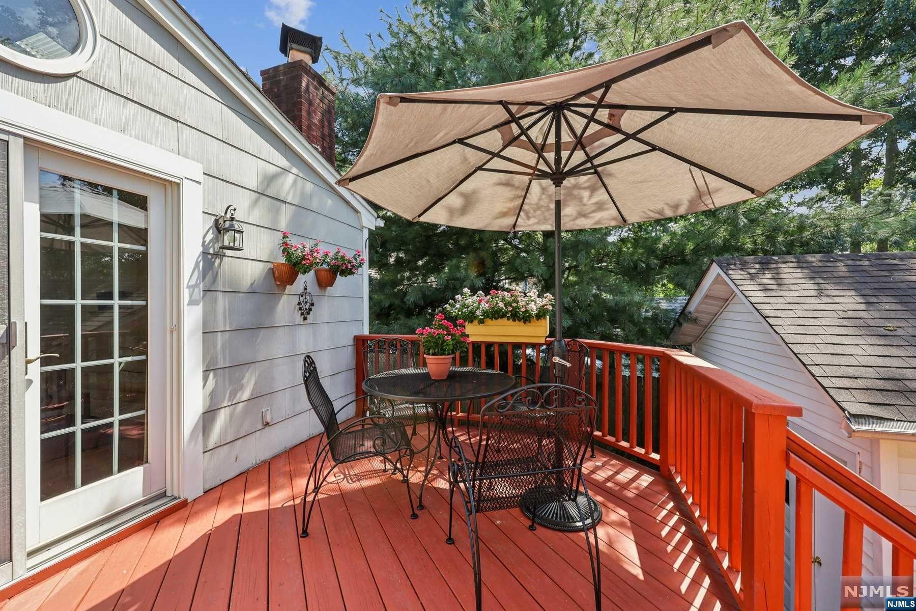 35 Jewett Avenue