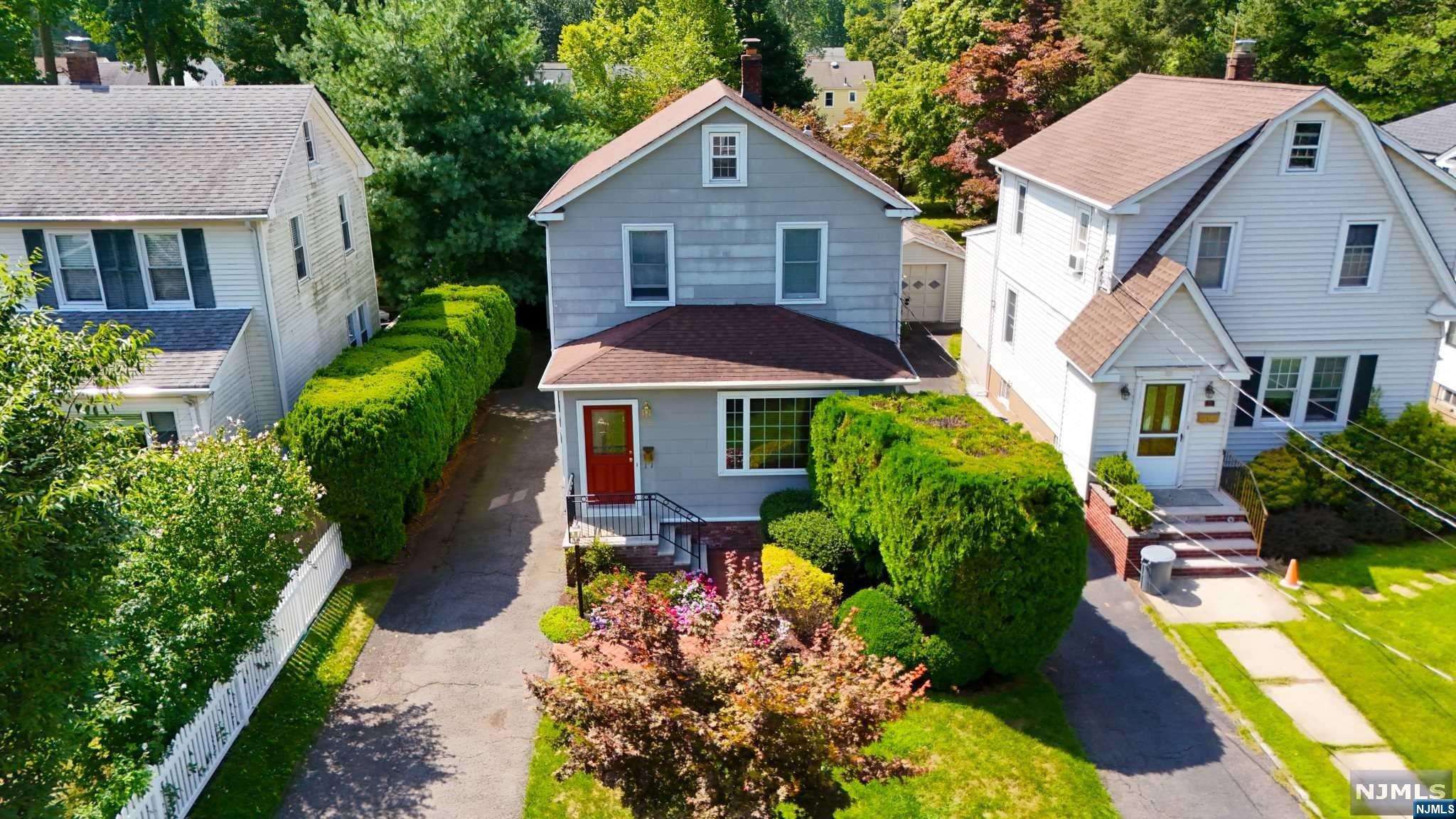 35 Jewett Avenue