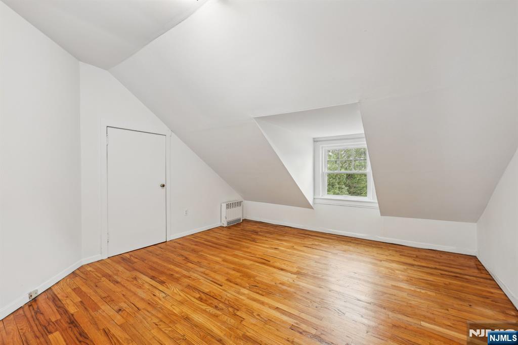 195 Riveredge Road 2