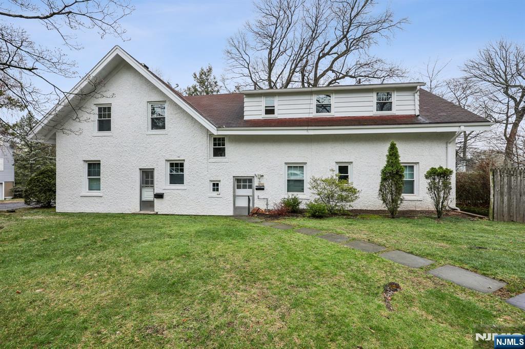 195 Riveredge Road 2