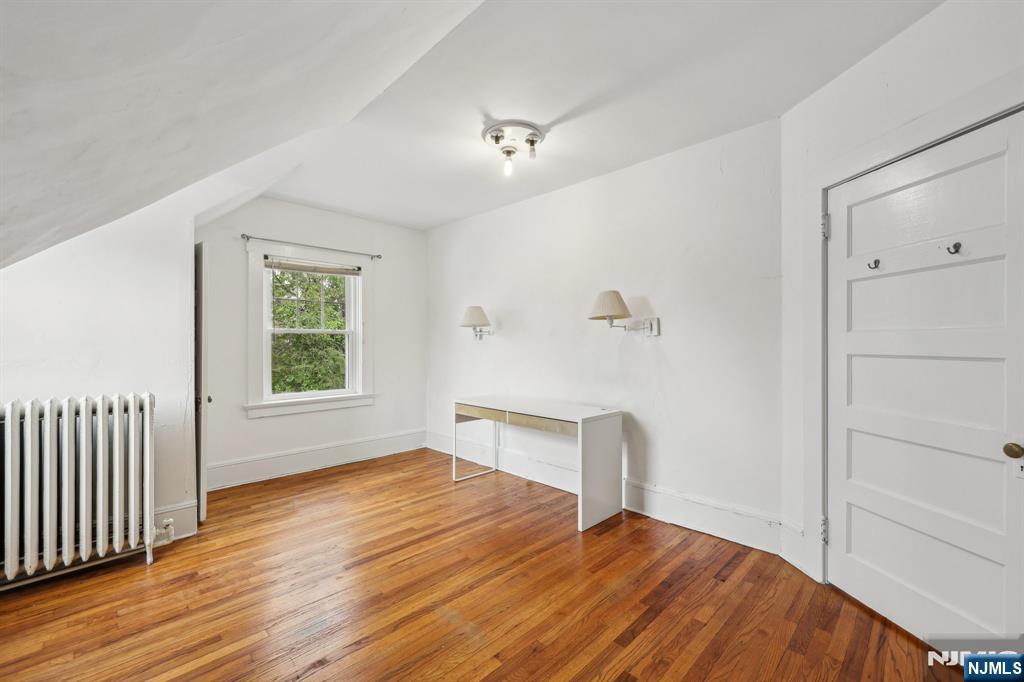 195 Riveredge Road 2