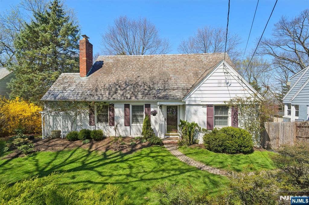 592 Ridgeland Terrace