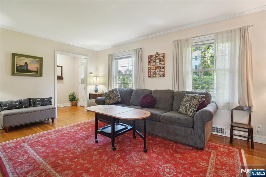 592 Ridgeland Terrace