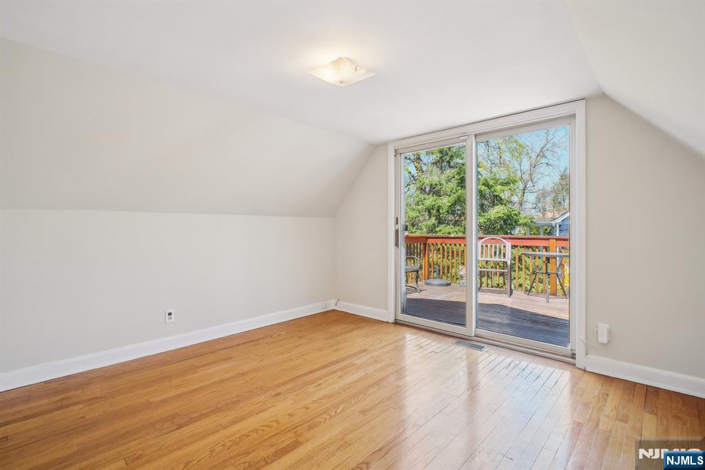 119 W Hudson Avenue