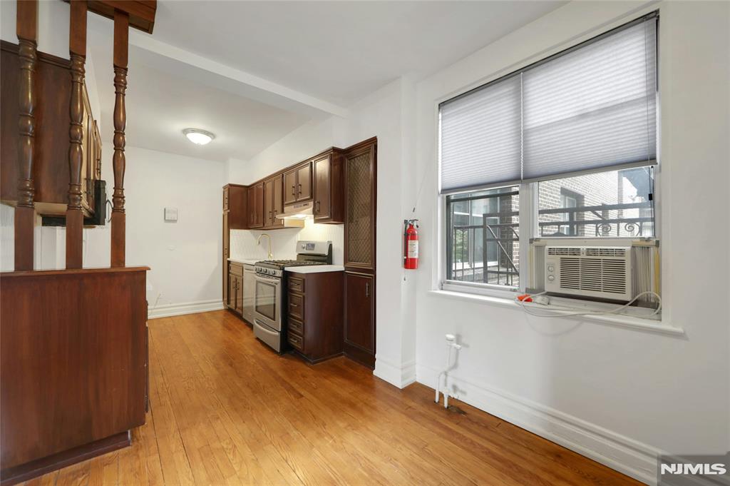 100 E Palisade Avenue A24