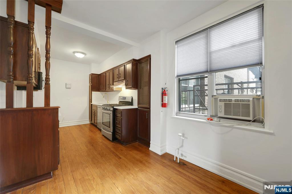 100 E Palisade Avenue A24