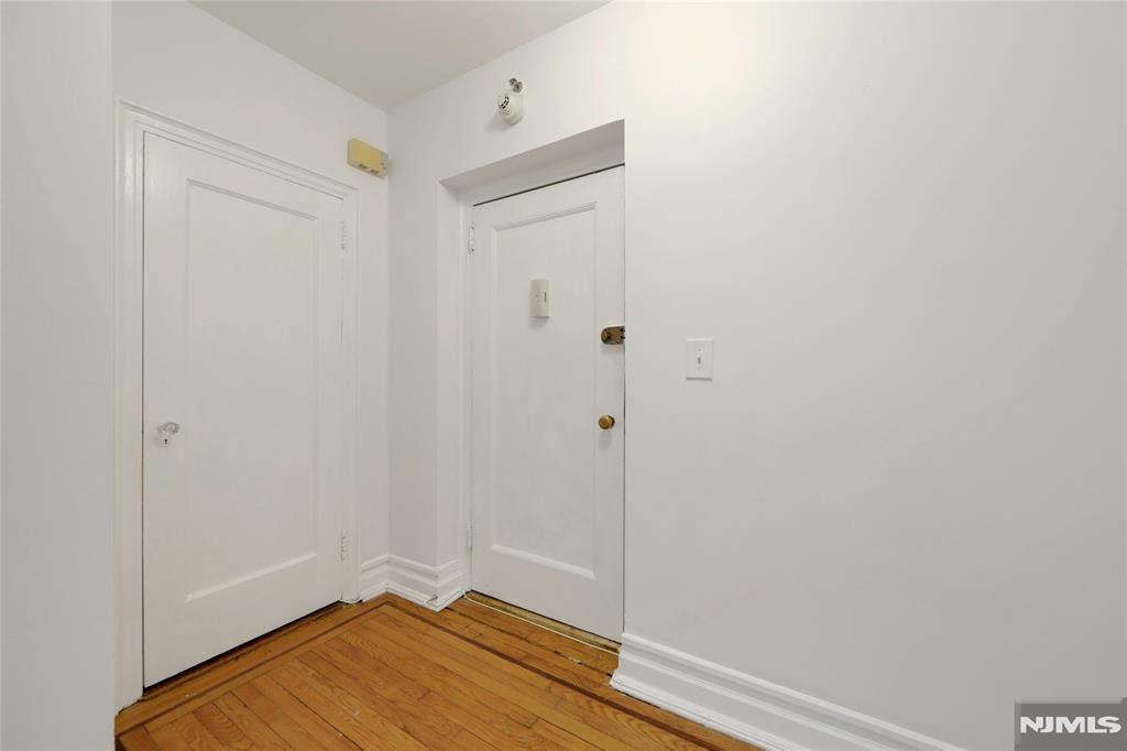 100 E Palisade Avenue A24