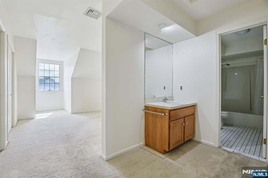 105B S Maple Avenue