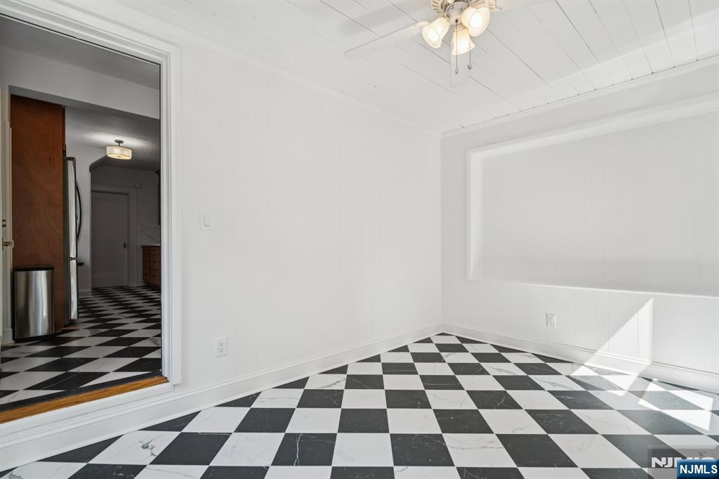 208 W Hudson Avenue