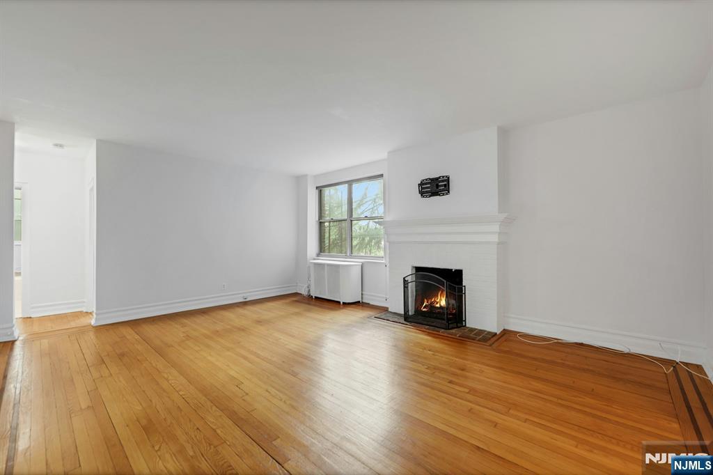 100 E Palisade Avenue A24