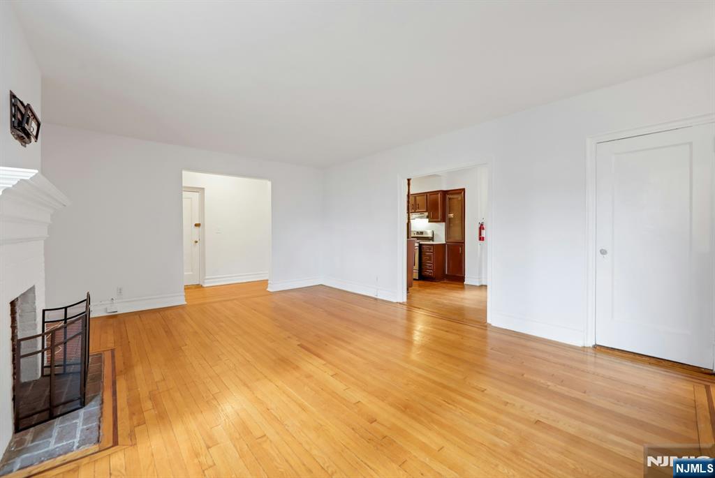 100 E Palisade Avenue A24