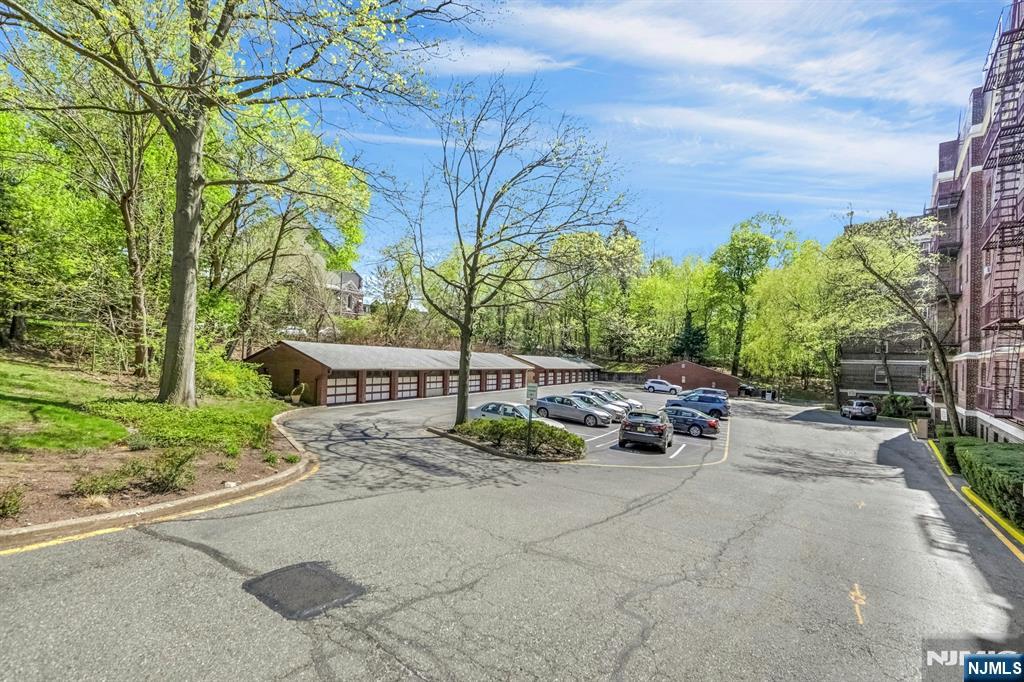 100 E Palisade Avenue A24