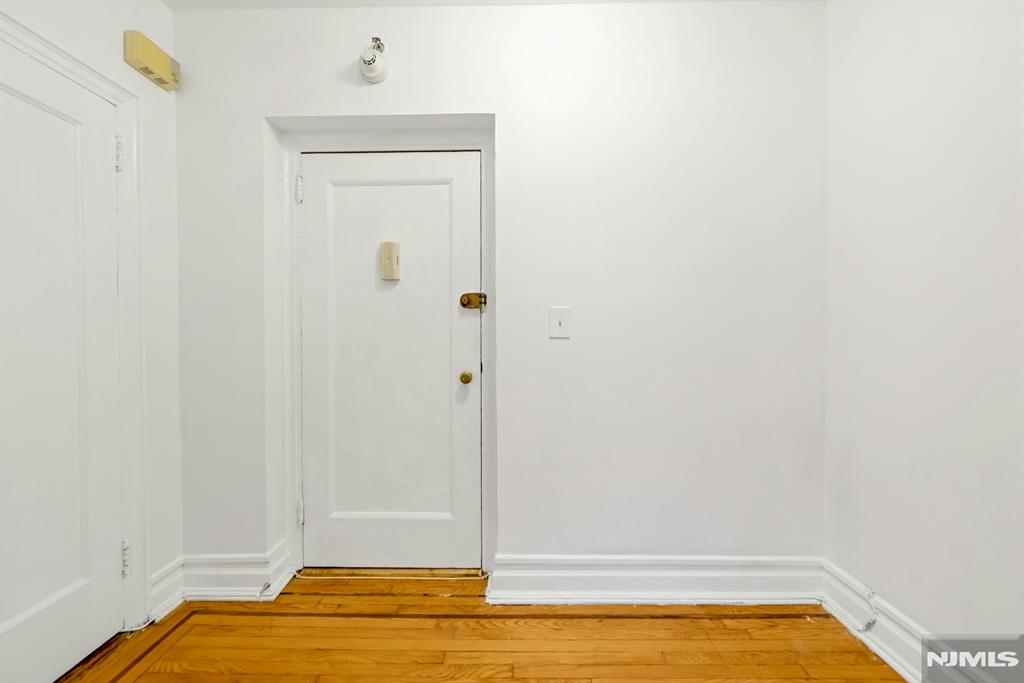 100 E Palisade Avenue A24