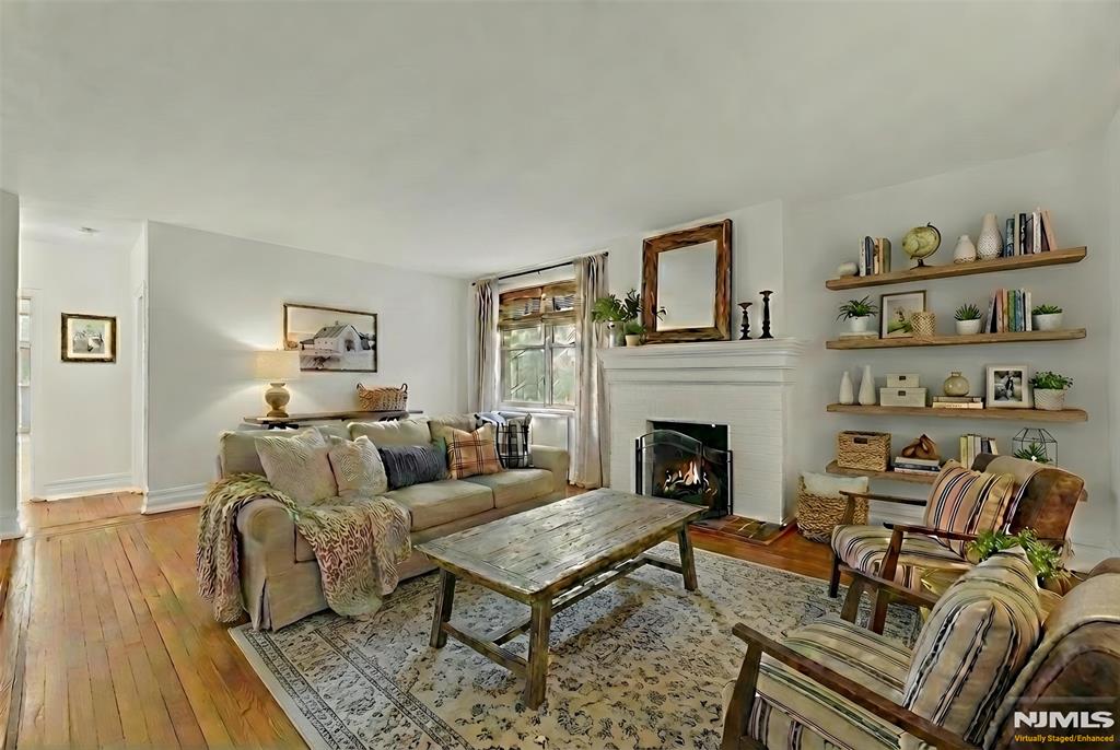 100 E Palisade Avenue A24