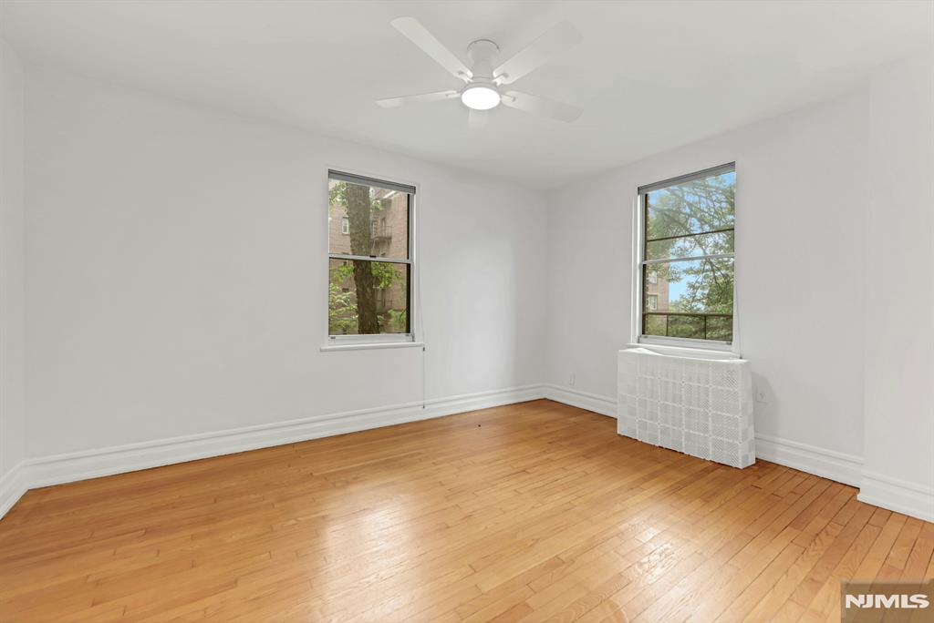 100 E Palisade Avenue A24