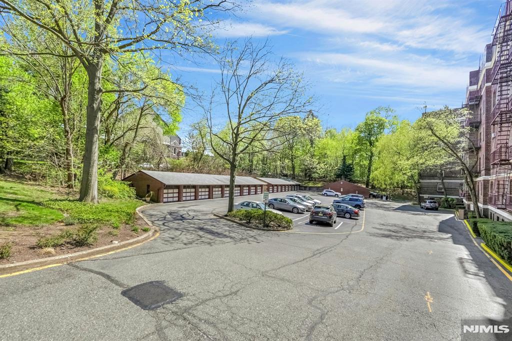 100 E Palisade Avenue A24