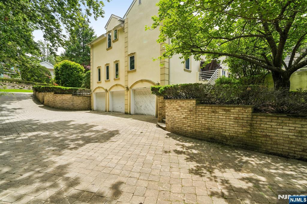 66 Adams Drive