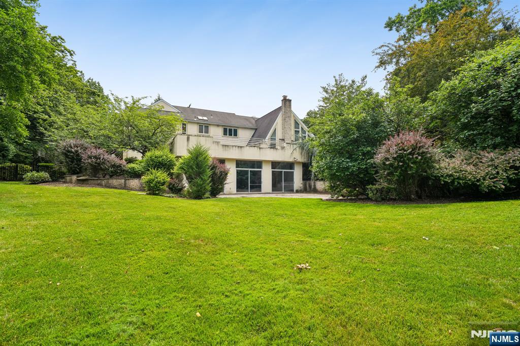66 Adams Drive