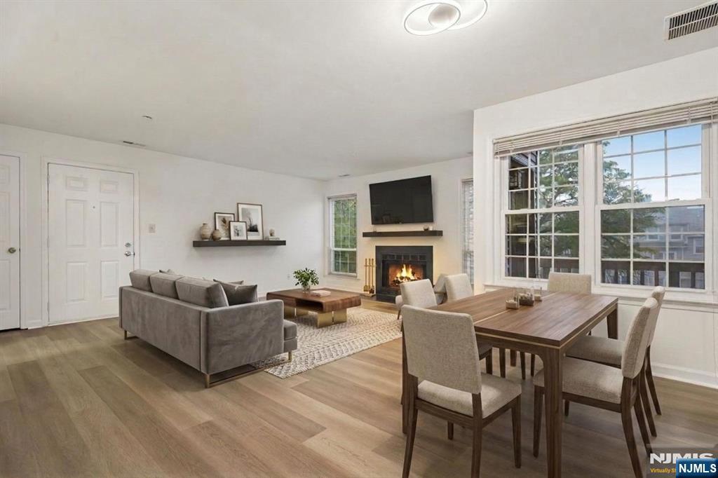 25 Markham Circle