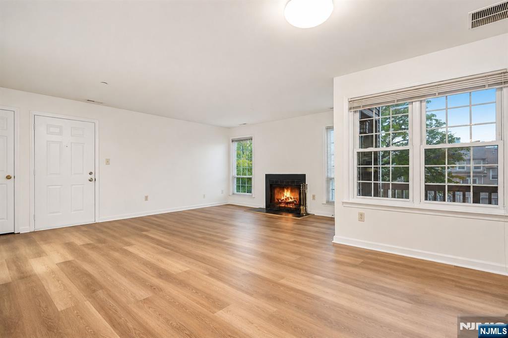 25 Markham Circle