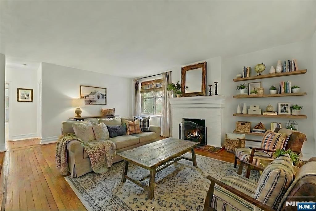 100 E Palisade Avenue A24