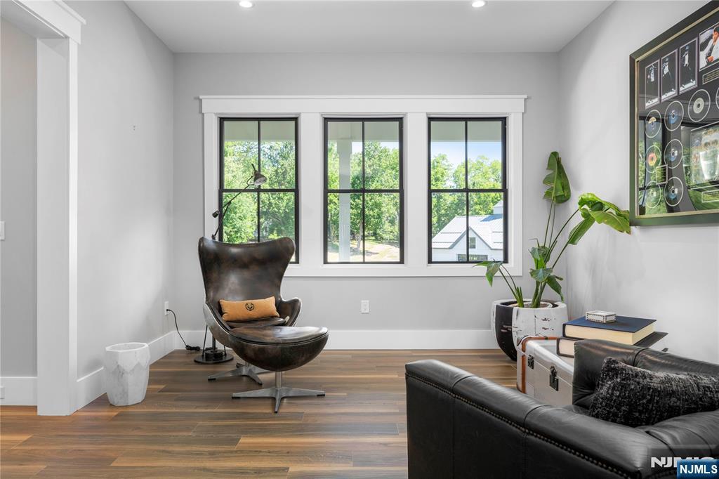 7 Homelands Drive