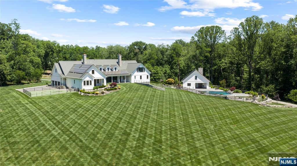 7 Homelands Drive
