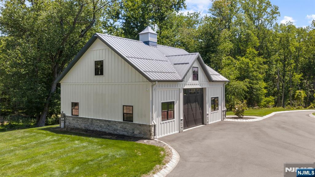 7 Homelands Drive