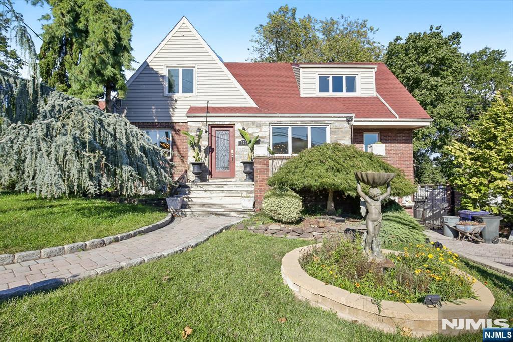 272 Standish Avenue