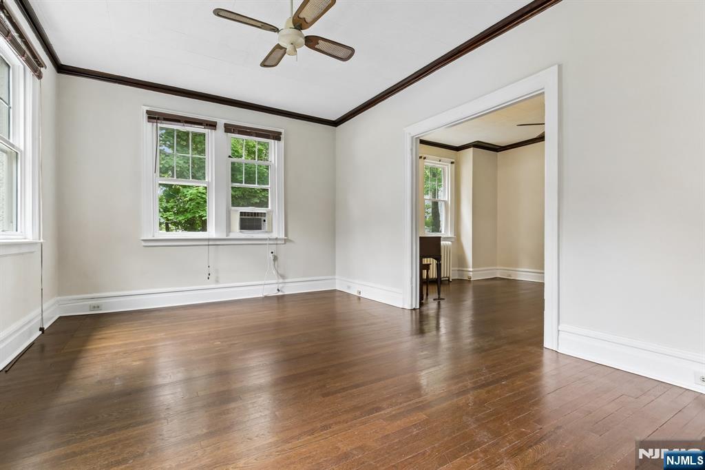195 Riveredge Road 1