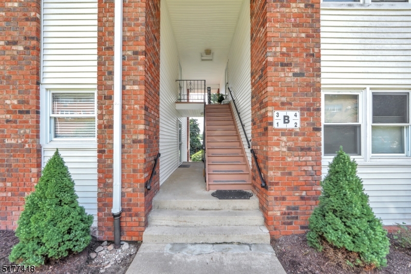 100 Pierson Miller Dr B1