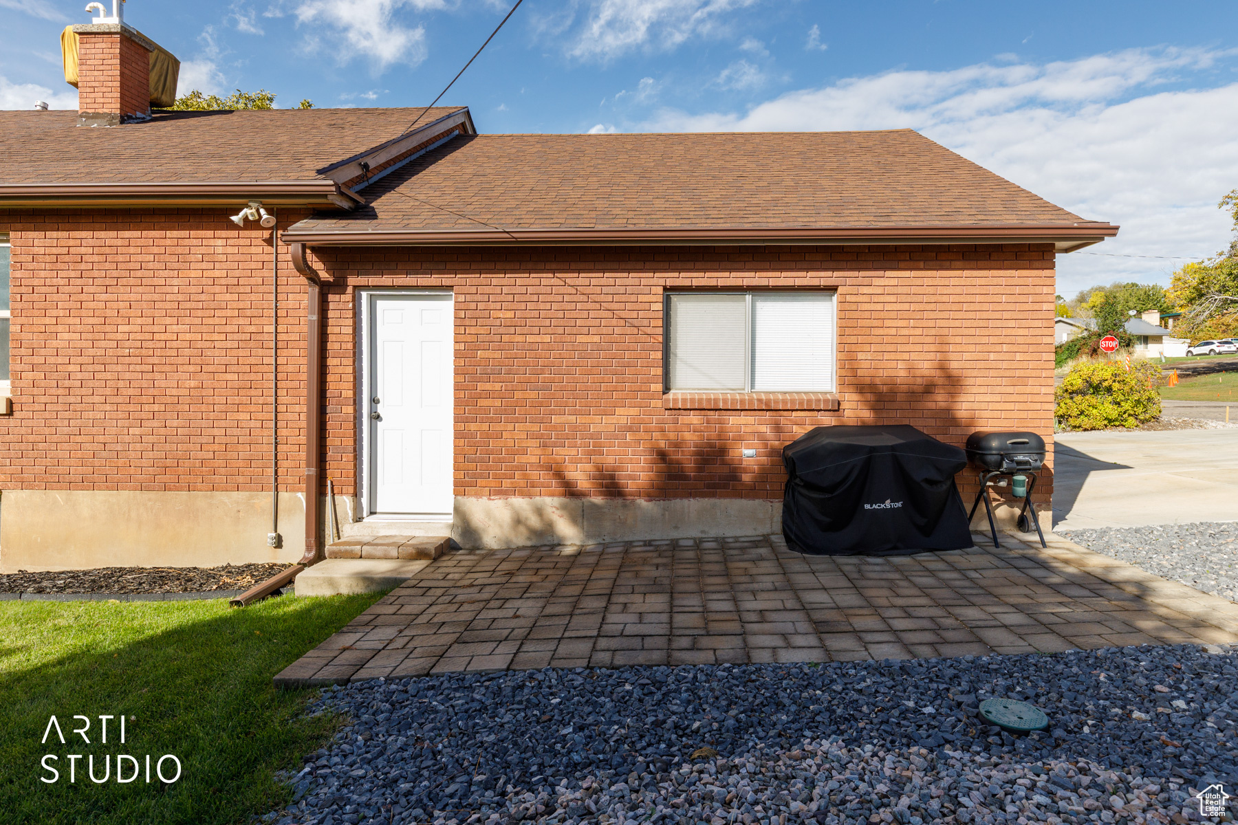 3254 N 400 W