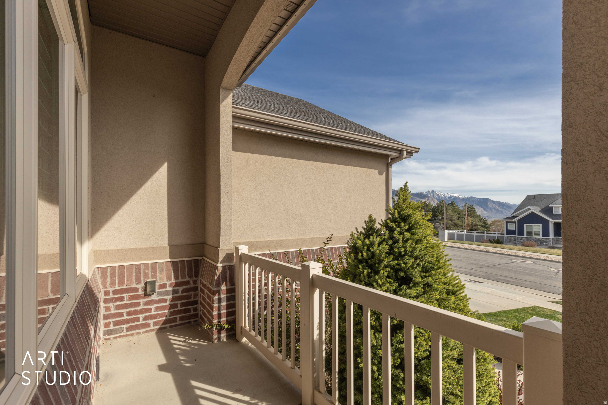 502 W ALDER CREEK DR
