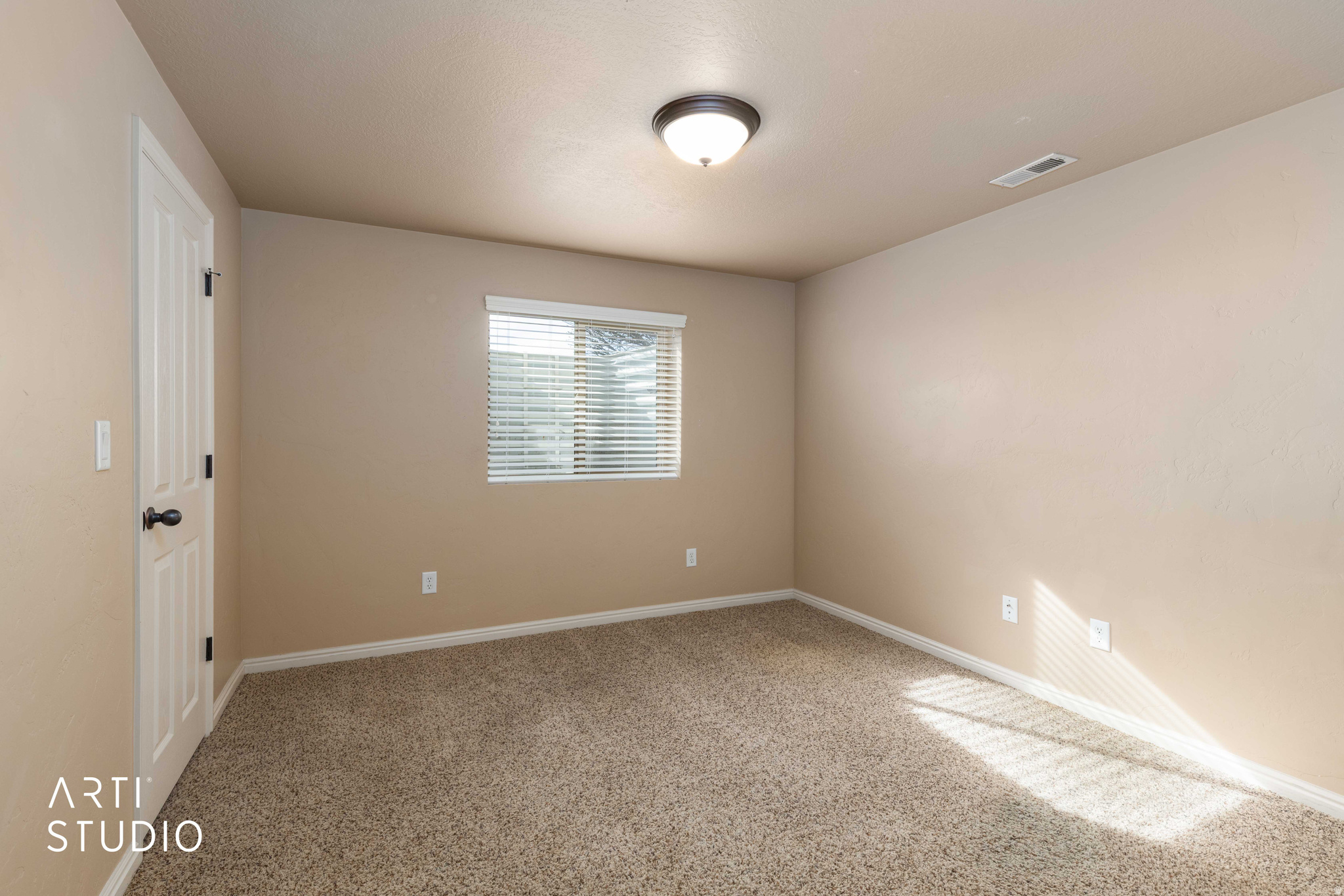 502 W ALDER CREEK DR