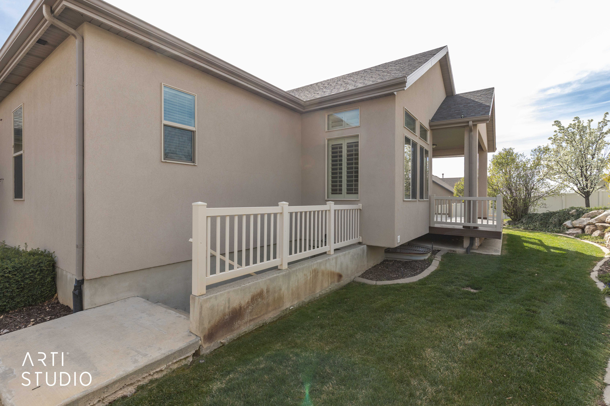 502 W ALDER CREEK DR