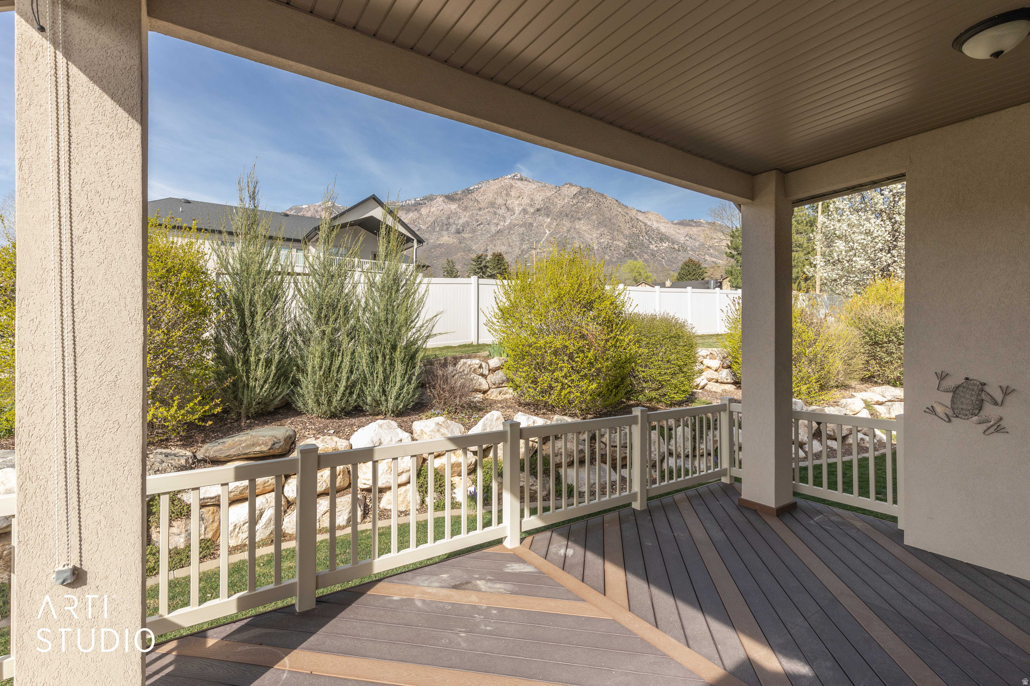 502 W ALDER CREEK DR