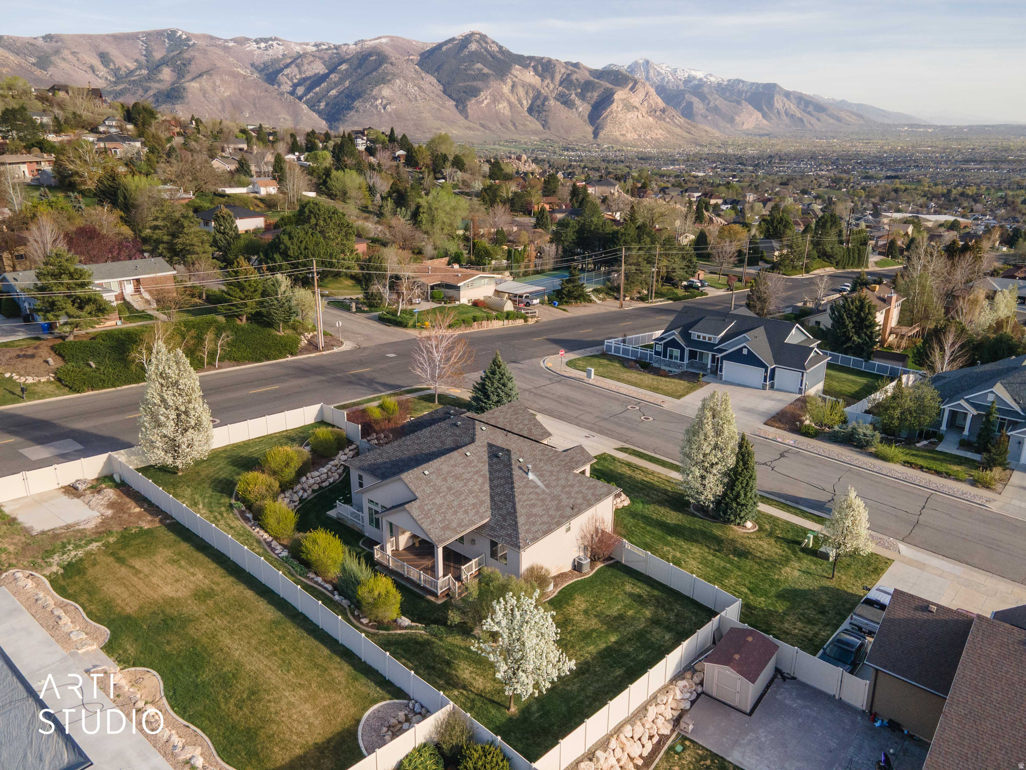 502 W ALDER CREEK DR