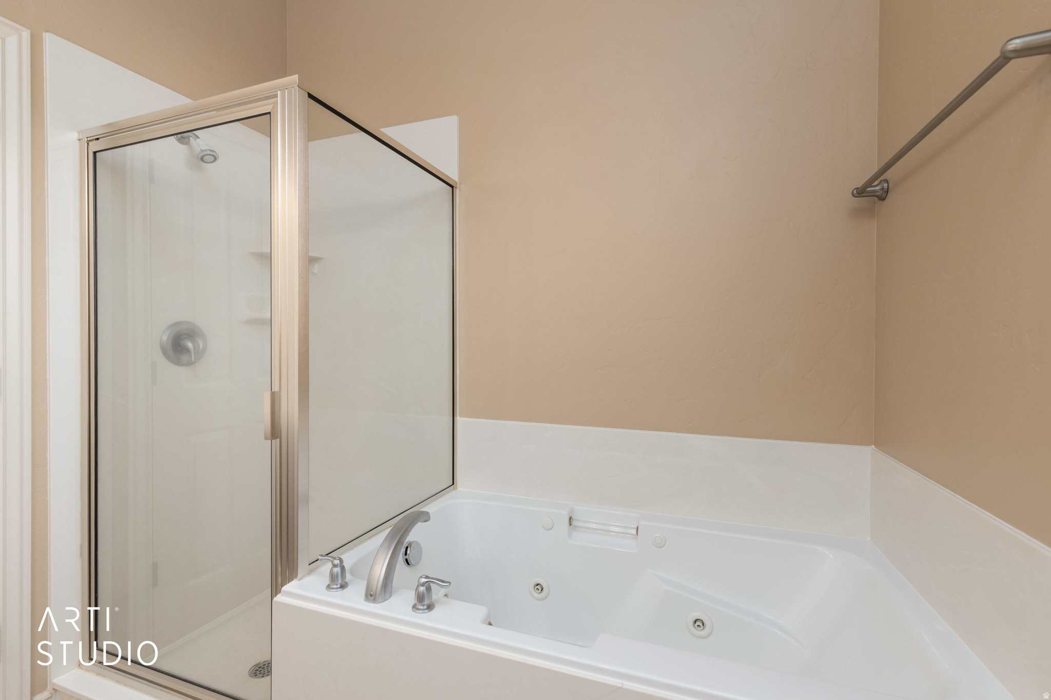 502 W ALDER CREEK DR