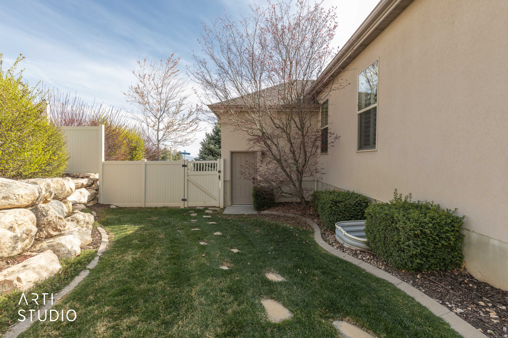 502 W ALDER CREEK DR