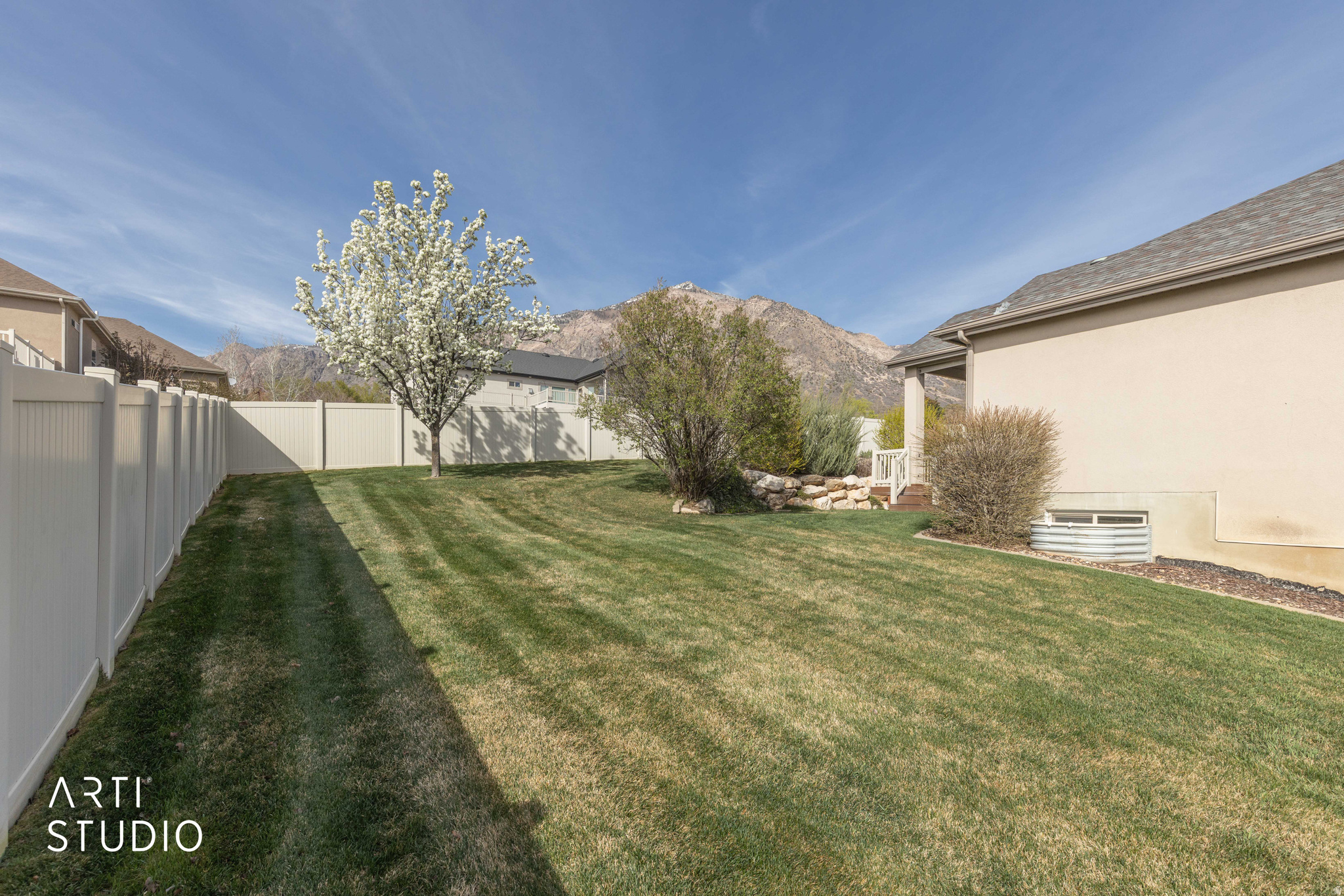 502 W ALDER CREEK DR