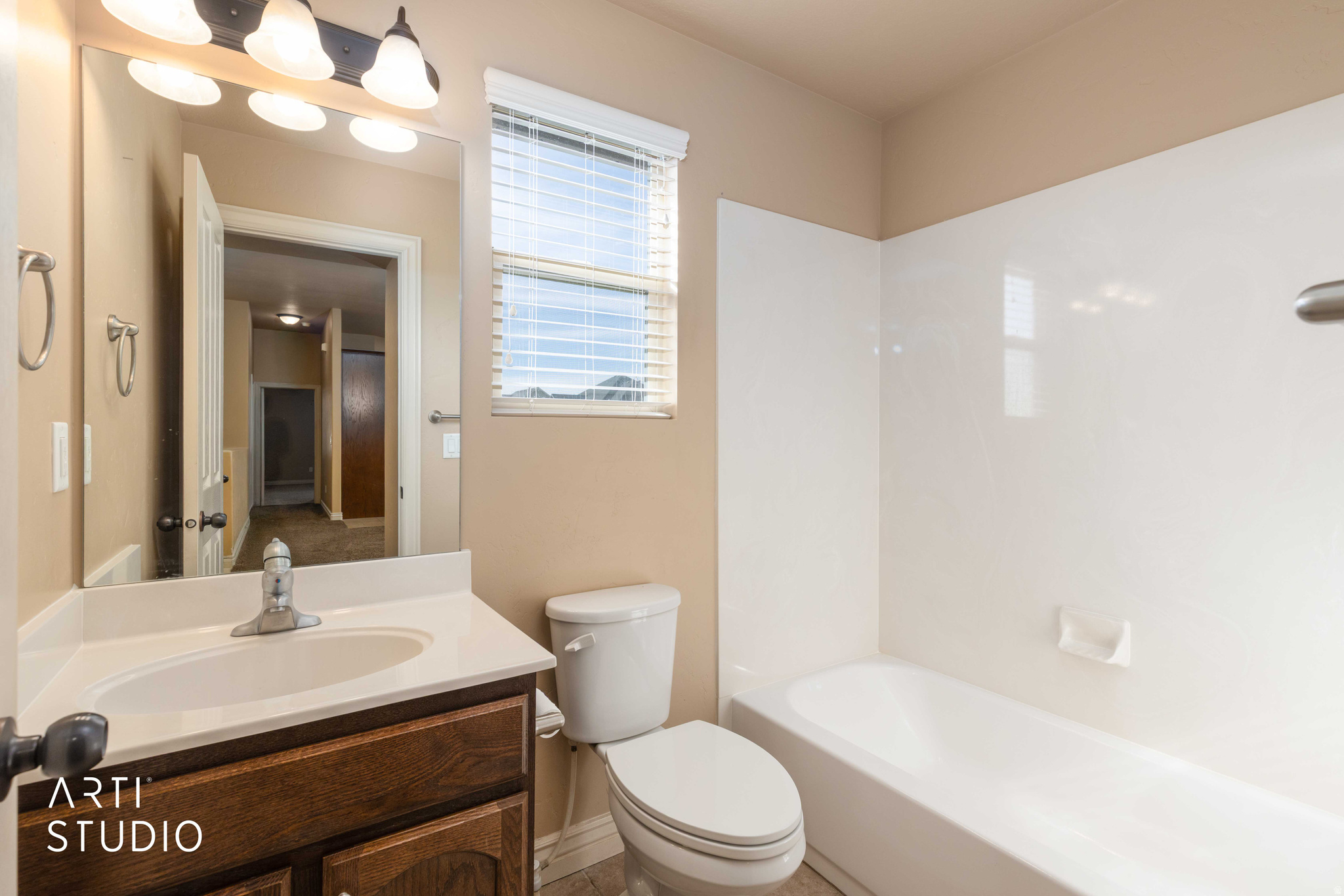 502 W ALDER CREEK DR