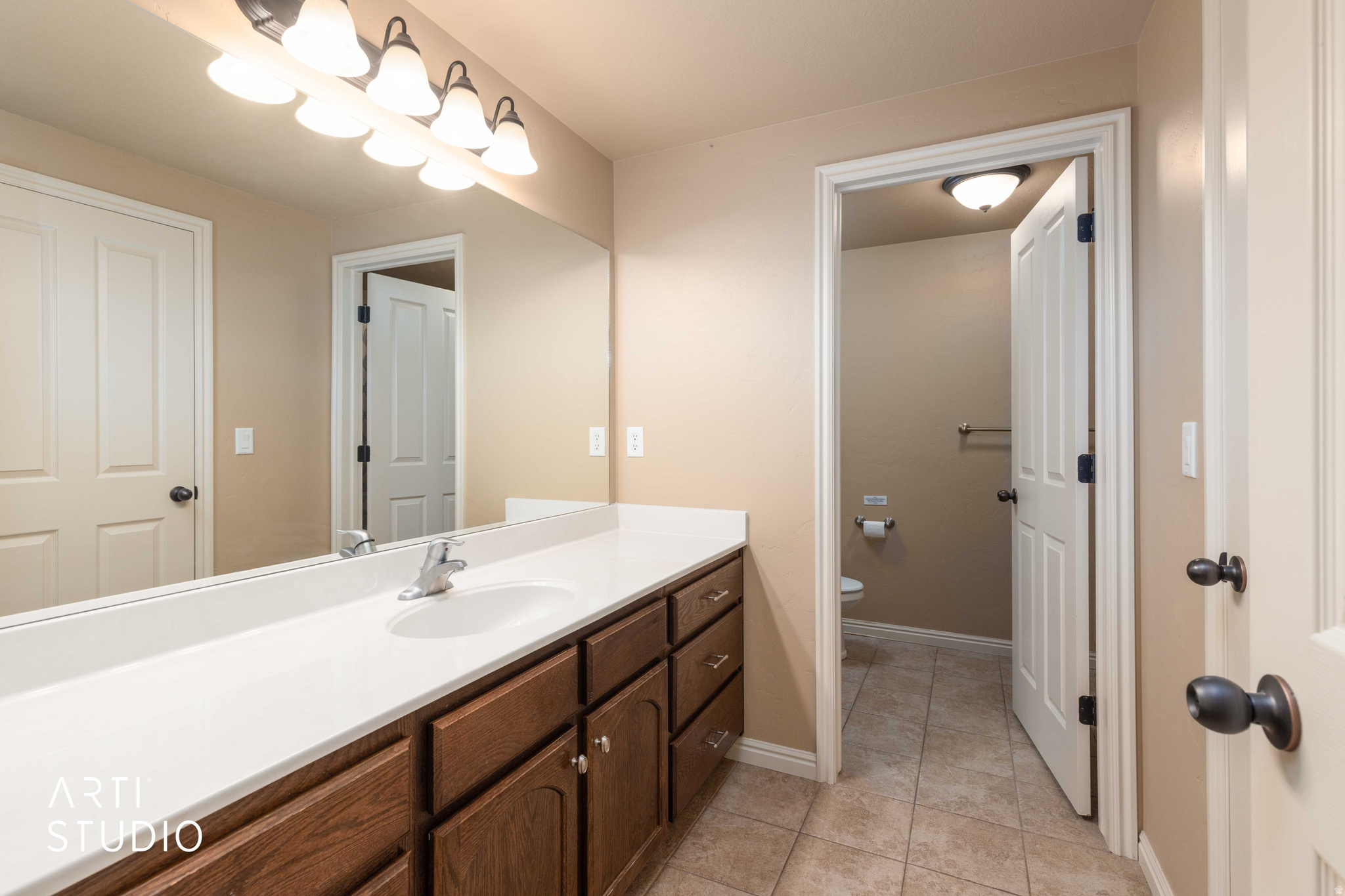 502 W ALDER CREEK DR