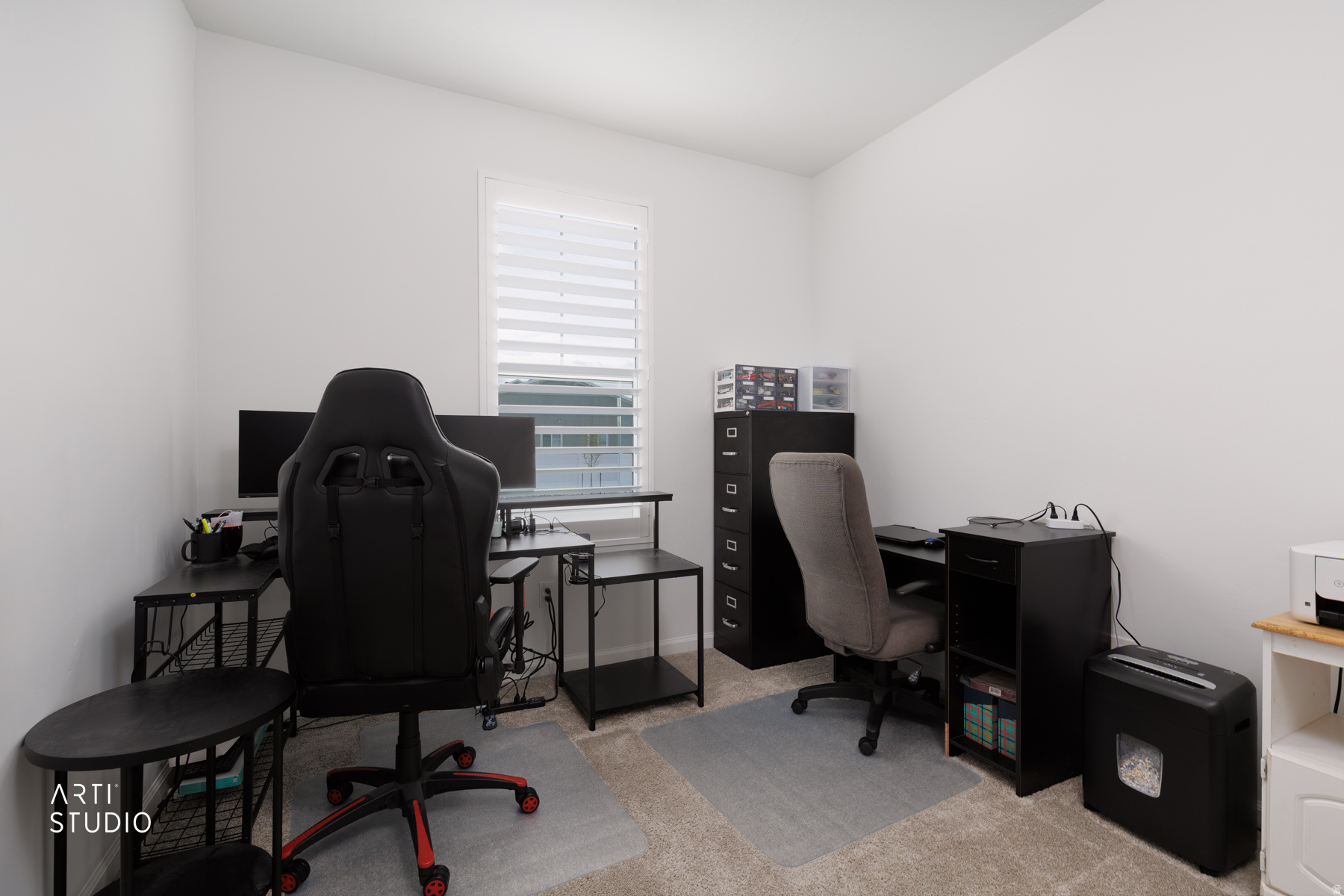 540 W LEFTY LN