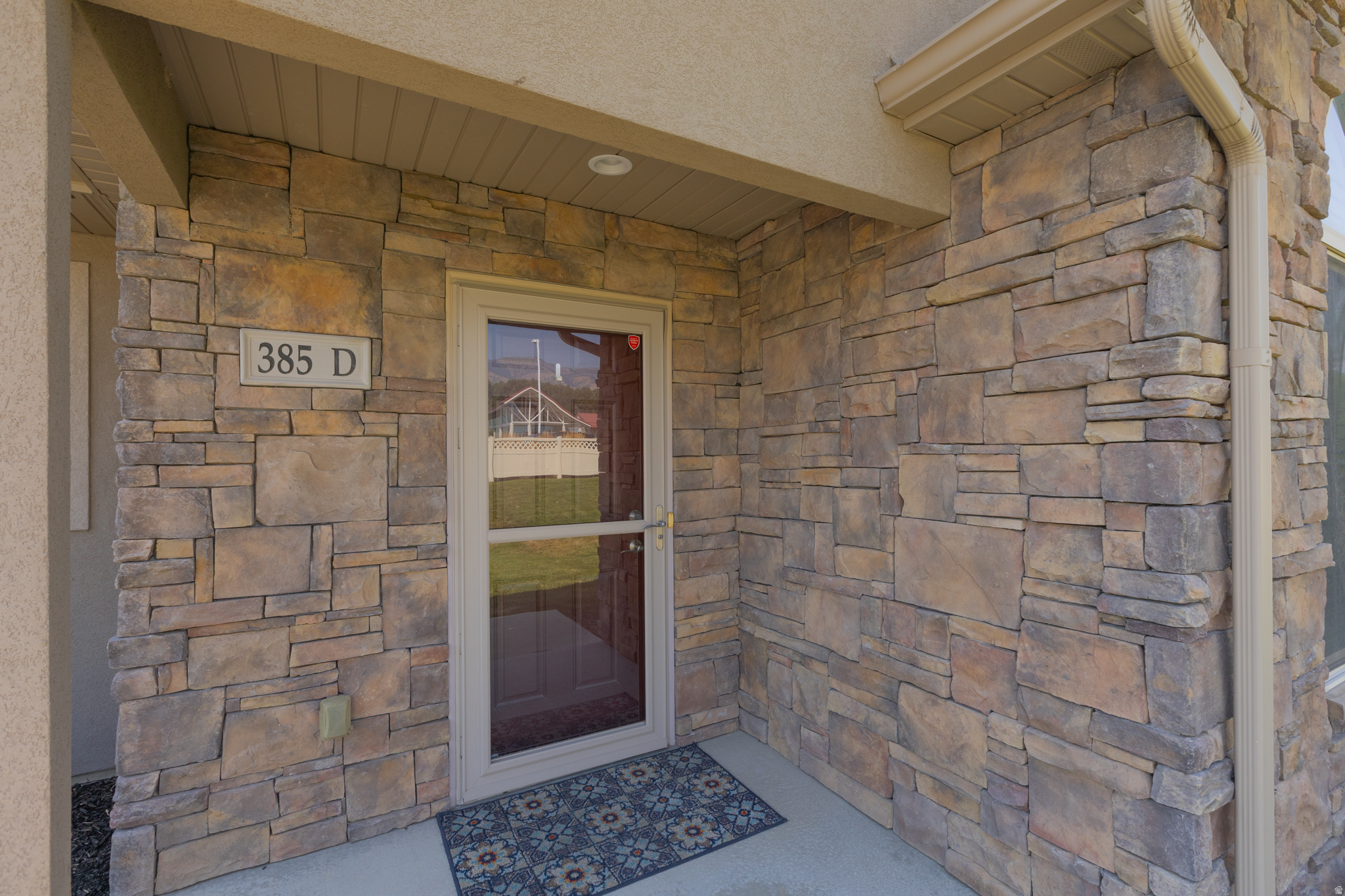 385 E 2280 N #D