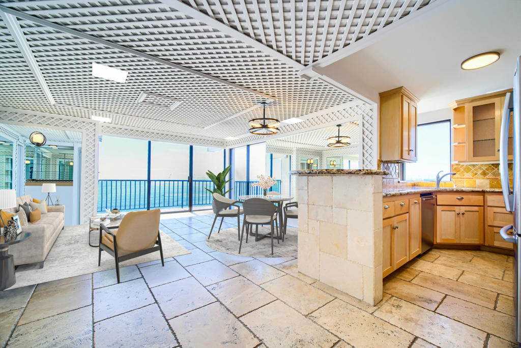 1750 E Ocean Boulevard 913