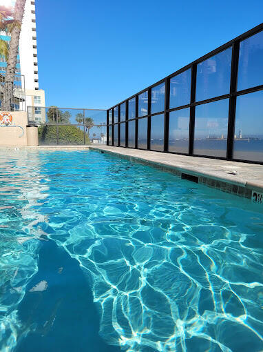 1750 E Ocean Boulevard 913