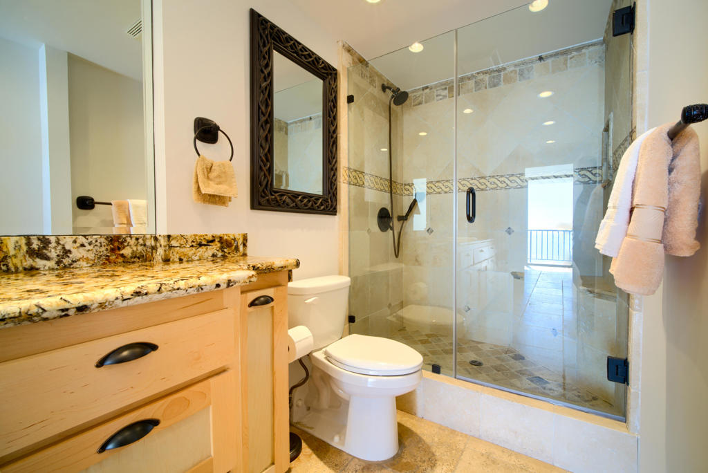 1750 E Ocean Boulevard 913