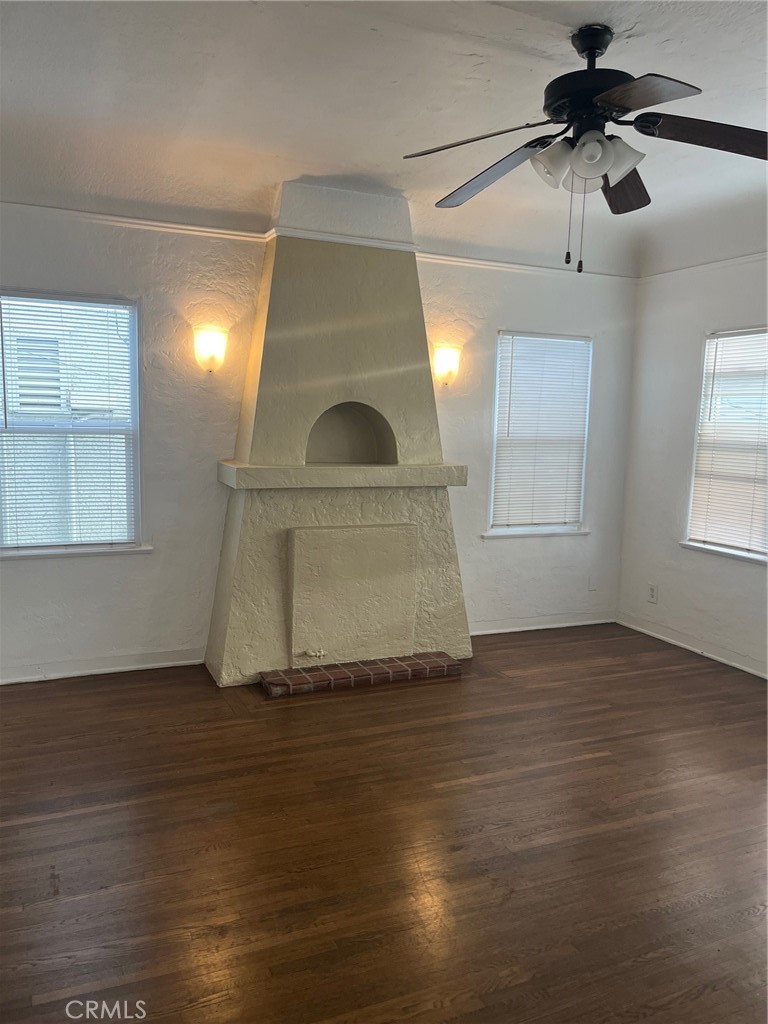 833 Cedar Avenue