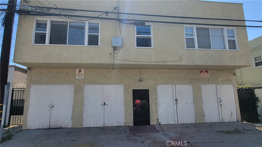 833 Cedar Avenue