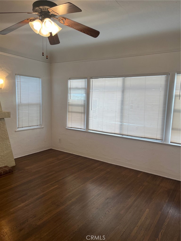 833 Cedar Avenue
